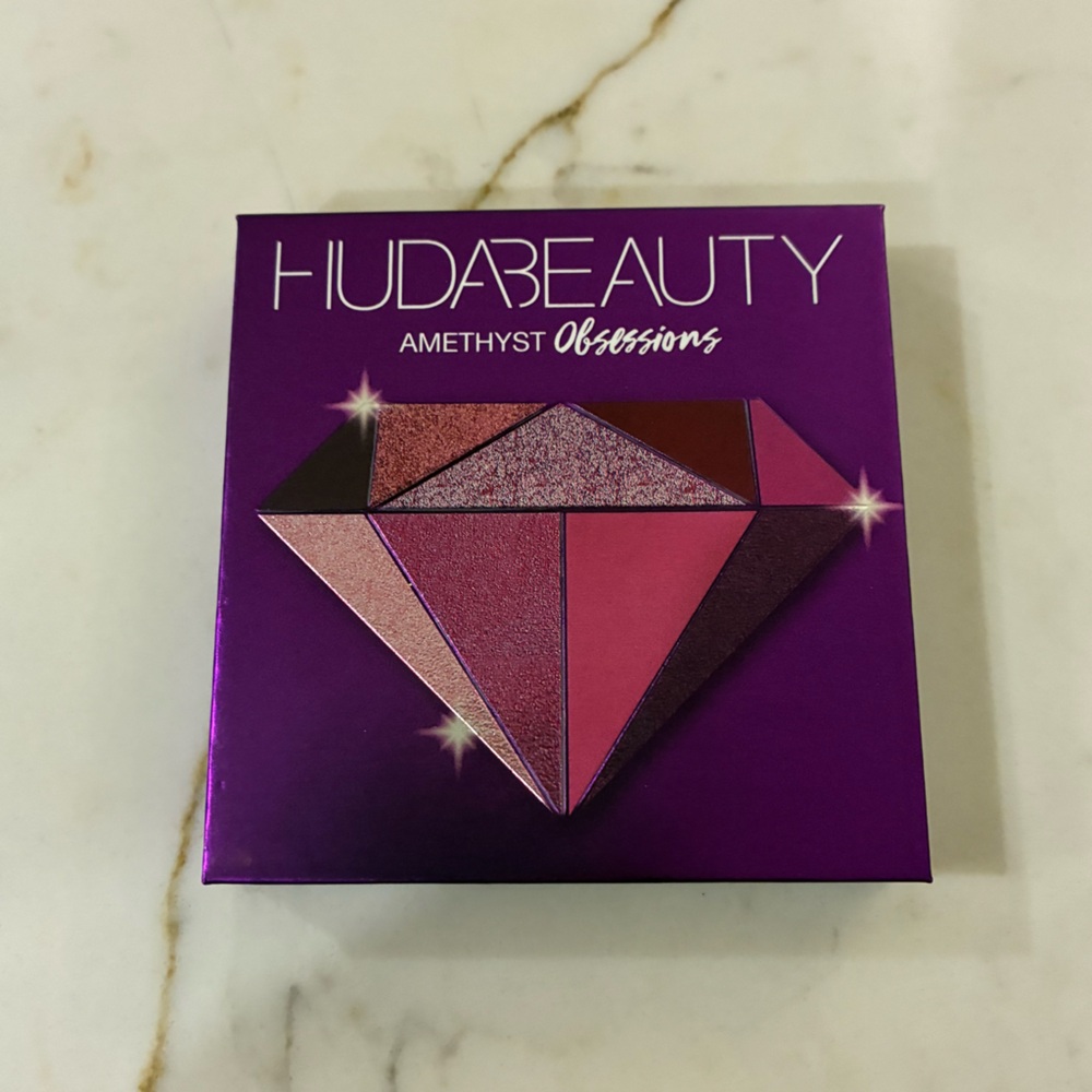 Huda Beauty Amethyst Obsessions eyeshadow palette. 9 colours. With mirror. New! - Picture 2 of 7